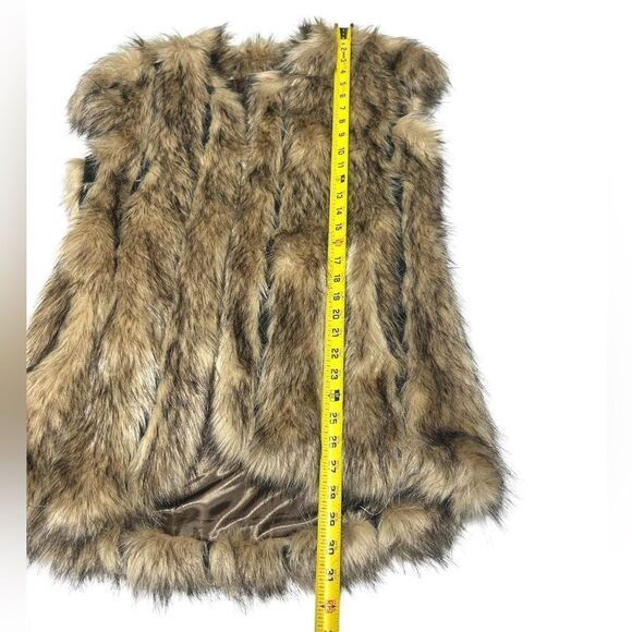 Design Lab Lord & Taylor Faux Fur Vest Tan and Brown Lined Fake Fur Vest Small - Picture 12 of 12